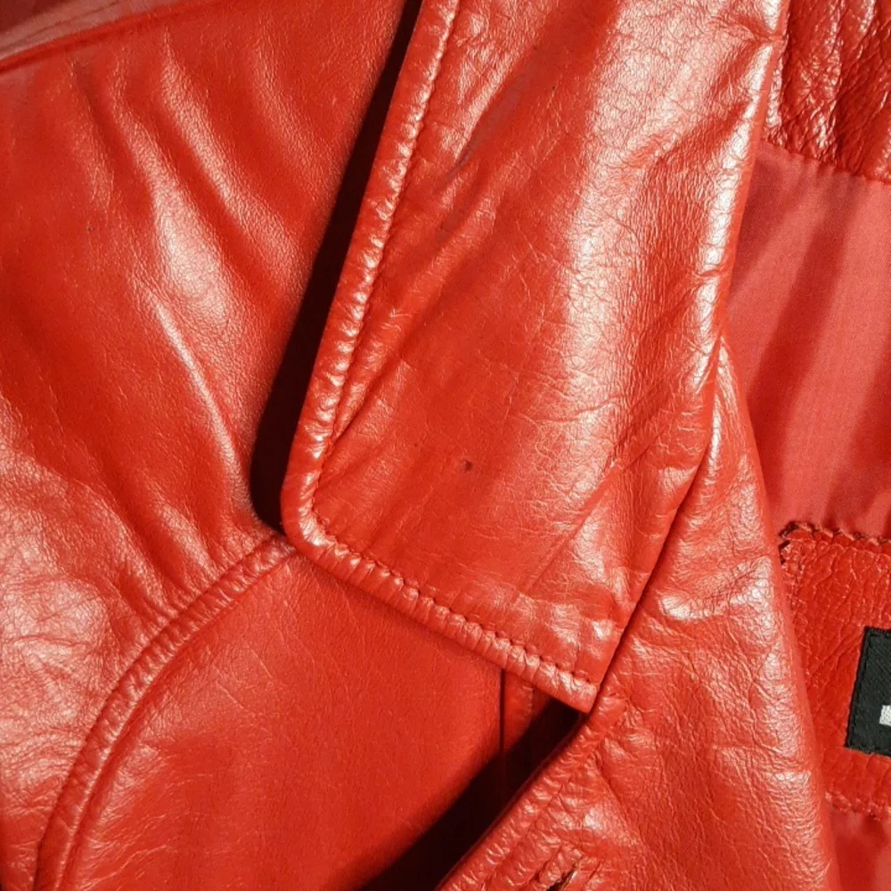 Comint Red Leather Jacket - Picture 5 of 10